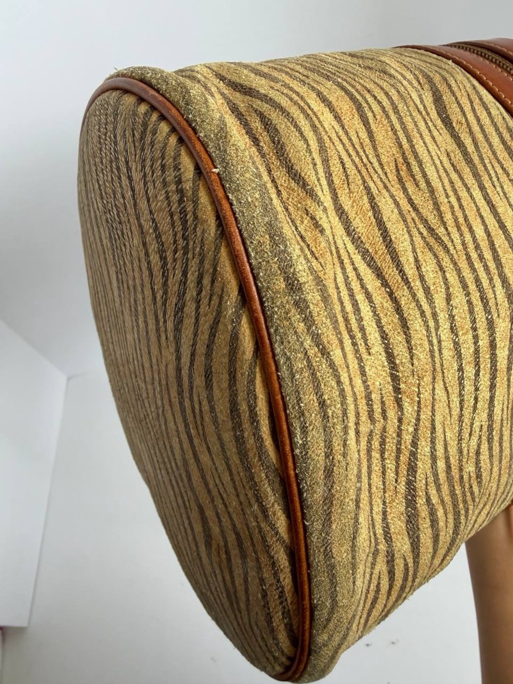 Vintage Bally Classic 3-Way Zebra Pattern Vanity Bucket Bag - Picture 9 of 13